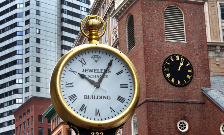 چرا عقربههای ساعت در جهت ساعتگرد حرکت میکنند؟ – زومیت